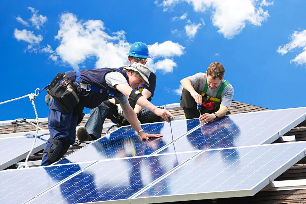 Manutenção de sistema de energia solar
